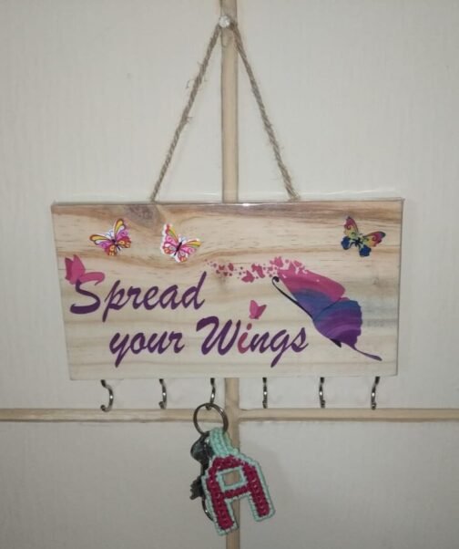 Key Hanger on Pinewood with Customized Print